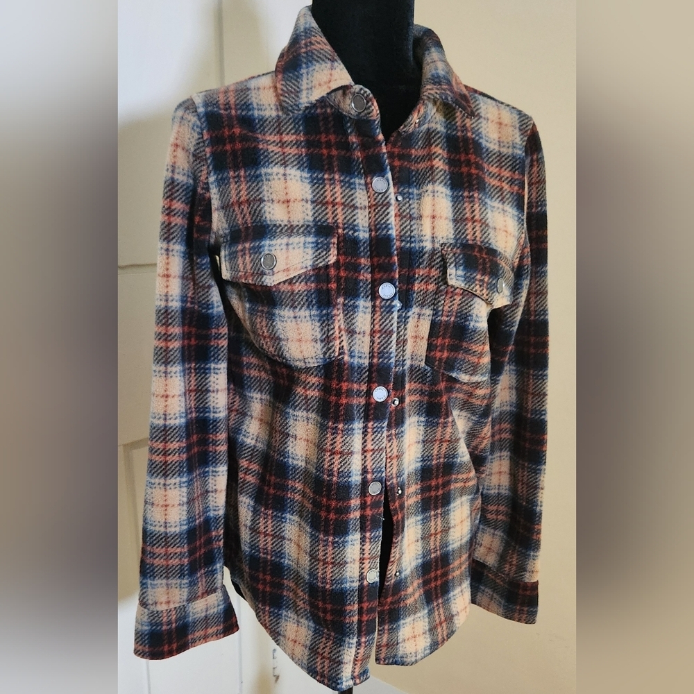 O Neill  long sleeved, plaid collared buttondown